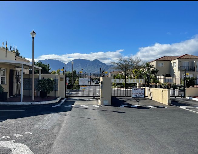 2 Bedroom Property for Sale in Admirals Park Western Cape